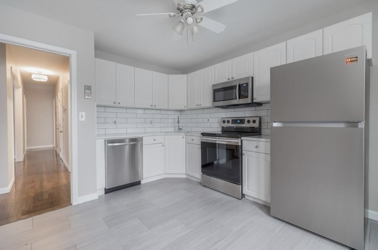 15 Aspinwall Ave #4 - Photo 2 of 8