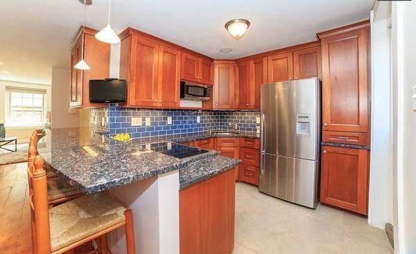9 Temple St #3 - Photo 6 of 25