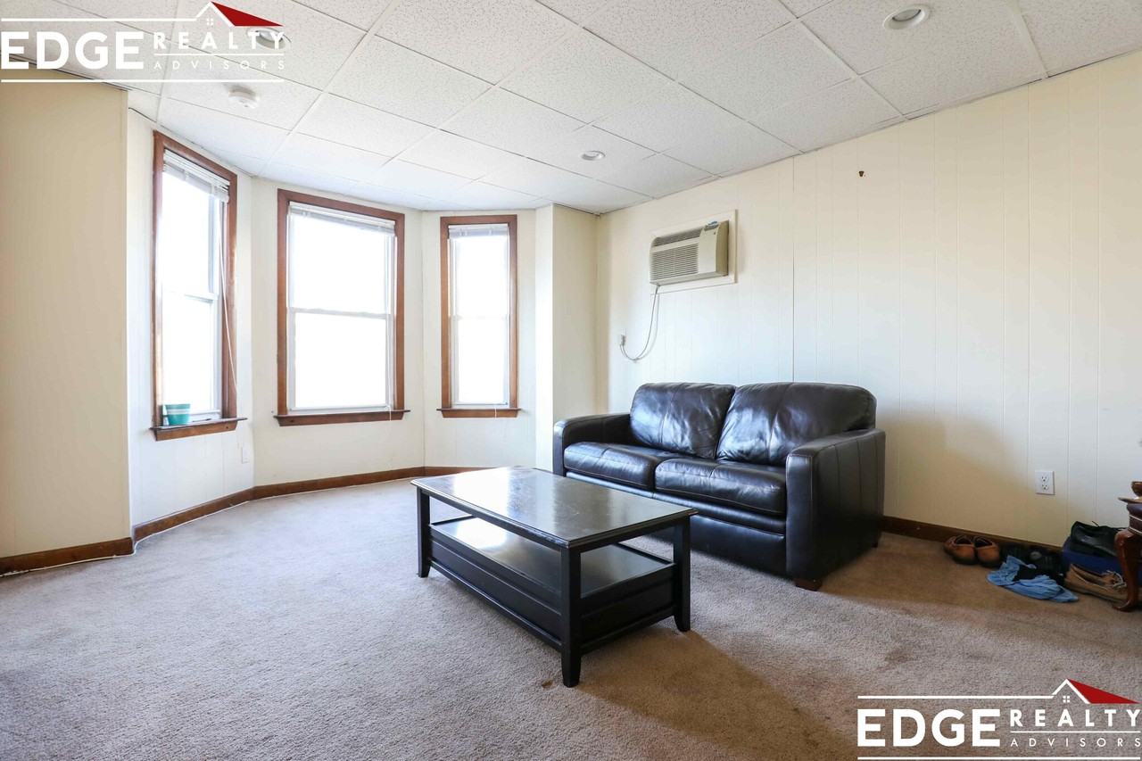 285 Webster St #2 - Photo 4 of 10