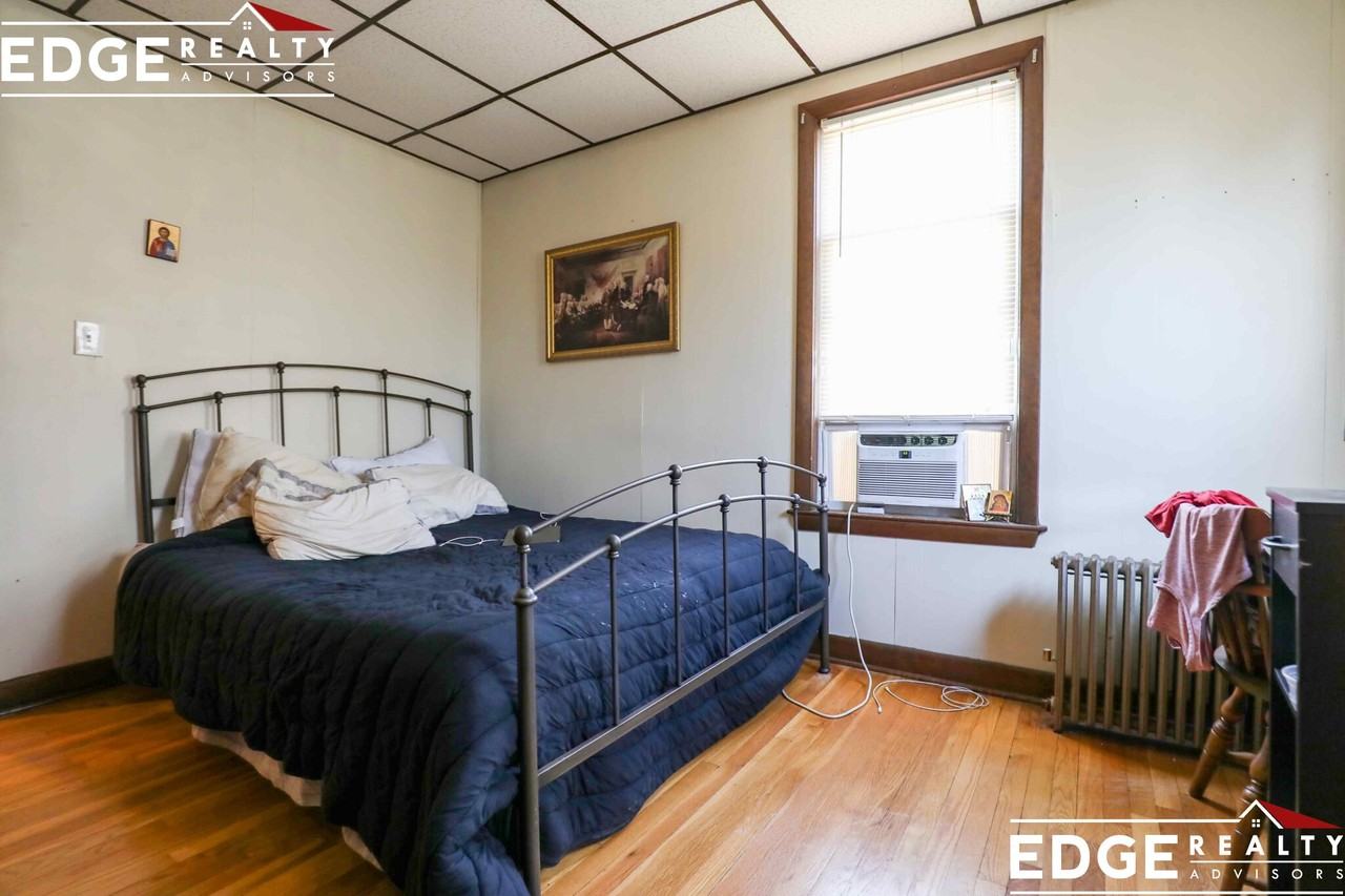 285 Webster St #2 - Photo 7 of 10