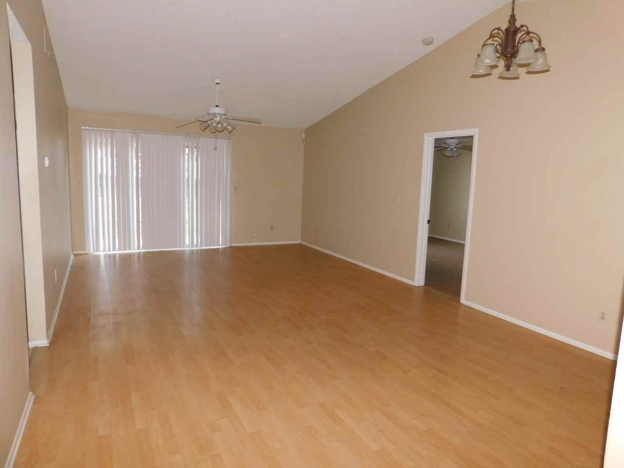 205 Benson St - Photo 2 of 29