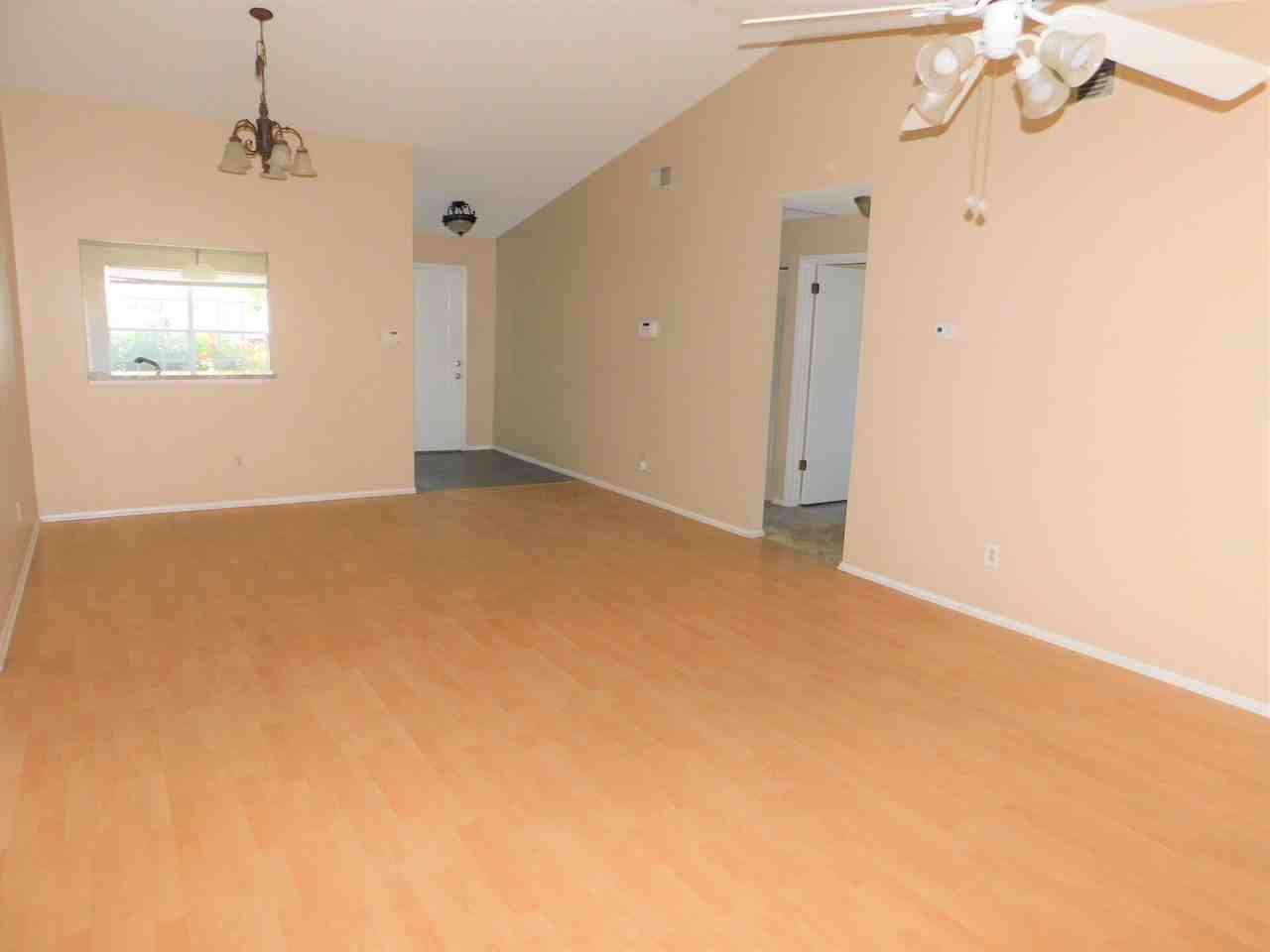 205 Benson St - Photo 3 of 29