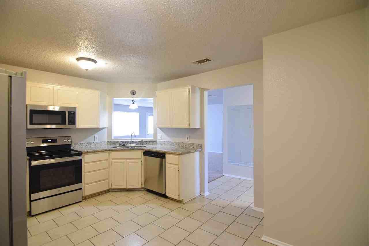 2800 Kim Dr - Photo 5 of 21