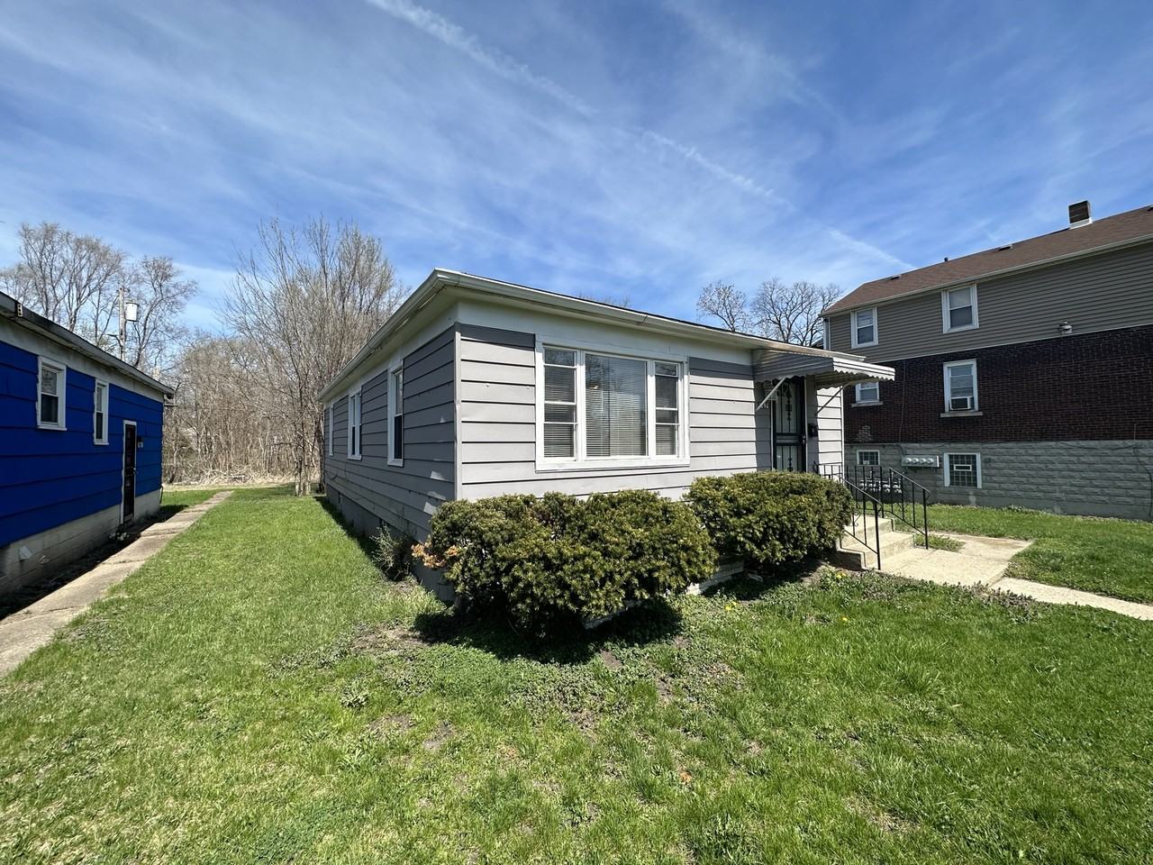 1246 W 17th Ave - Photo 3 of 12