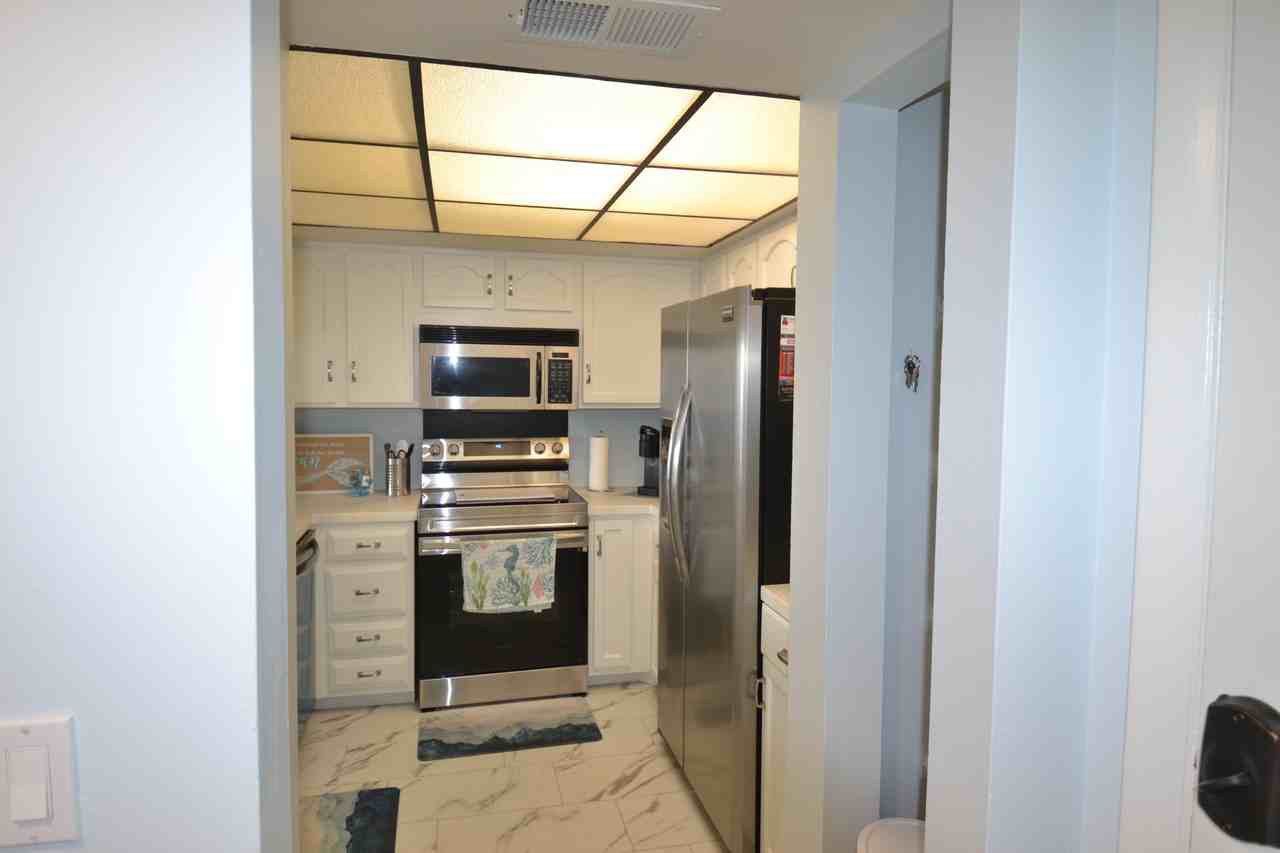 238 Mariner Dr - Photo 2 of 50