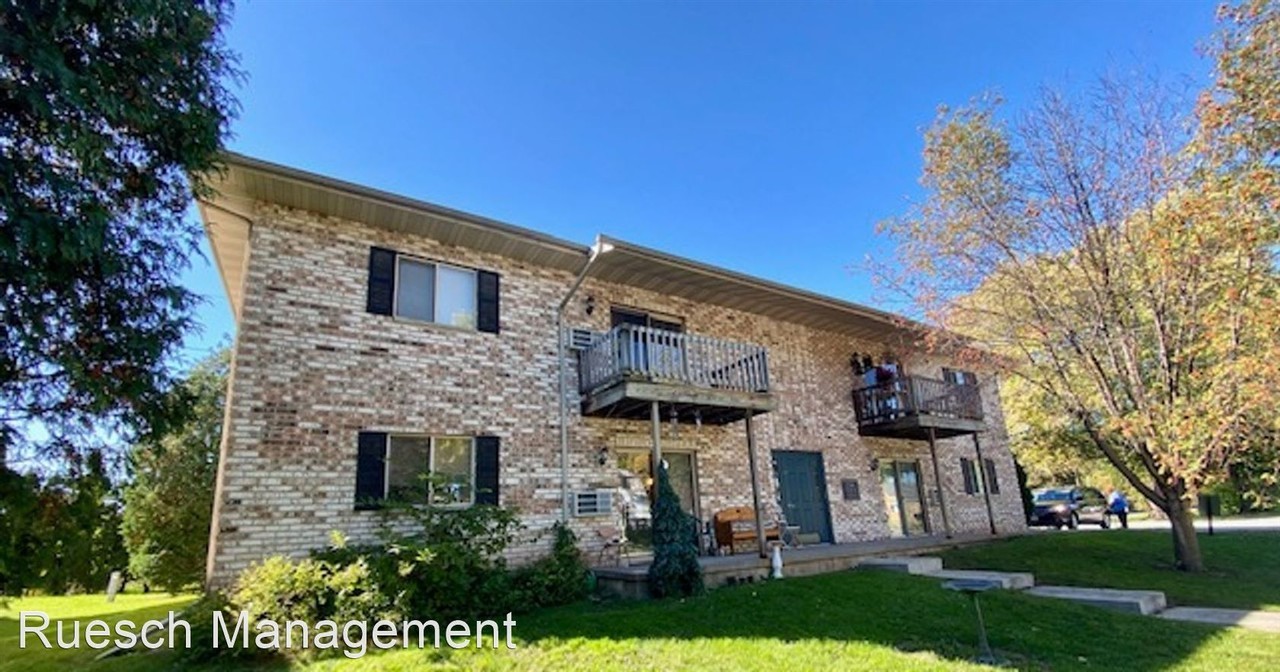 225 Fort Howard Ave - Photo 3 of 18