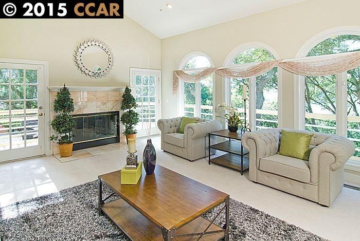 114 Lucille Way - Photo 2 of 18