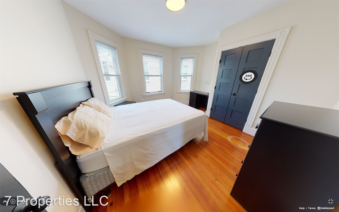 5 Chester Ave - Photo 3 of 3