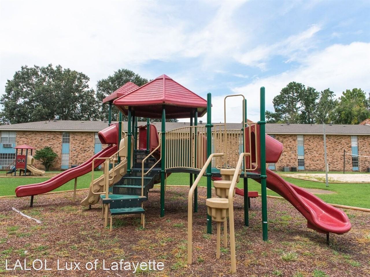Lux of Lafayette - Photo 3 of 26