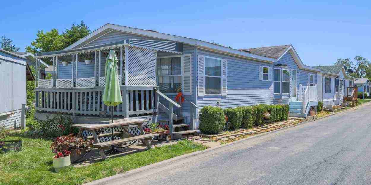 LaGrange Estates - Photo 2 of 4