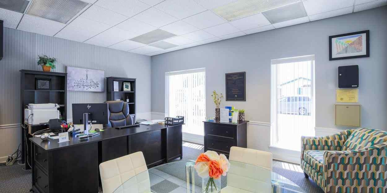 LaGrange Estates - Photo 3 of 4