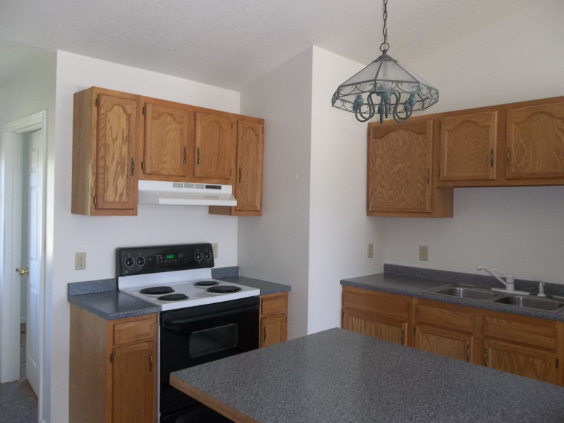 1660 S Bamber Rd - Photo 3 of 29