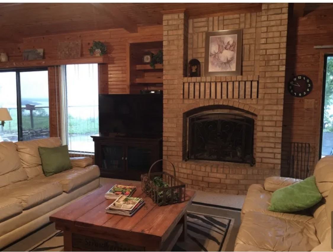 550 County Road 594 - Photo 3 of 10