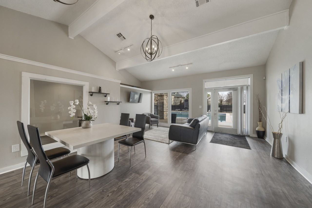 Regency Point Luxury Apartments - Photo 4 of 84