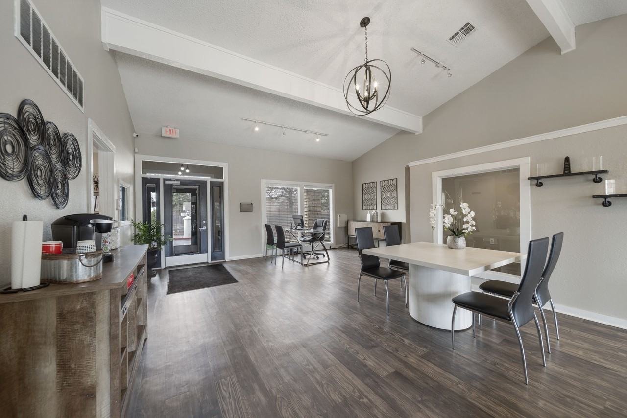 Regency Point Luxury Apartments - Photo 2 of 84