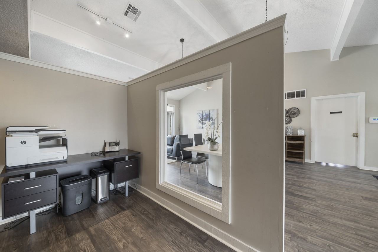 Regency Point Luxury Apartments - Photo 7 of 84