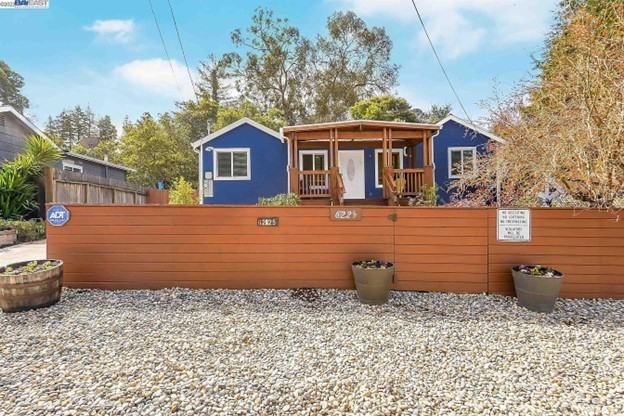 6225 Hillmont Drive - Photo 2 of 26