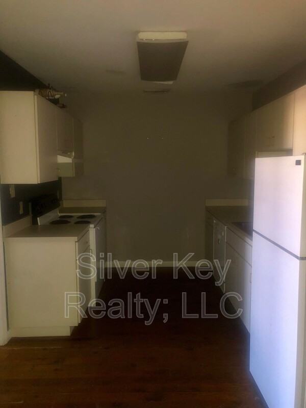 217 E Washington Ave #F - Photo 6 of 12