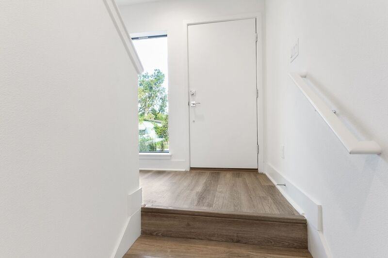 52 W Harding St #A - Photo 2 of 16