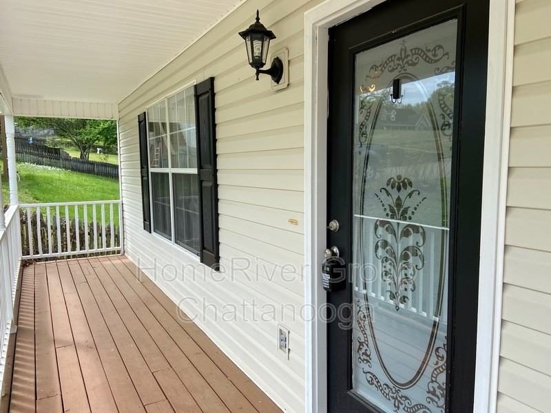 9411 Sugar Pine Dr - Photo 2 of 26