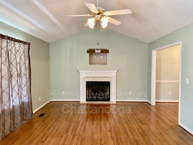 9411 Sugar Pine Dr - Photo 3 of 26