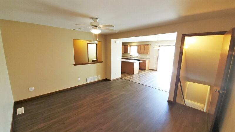 2908 Riviera St Sw #D - Photo 2 of 38