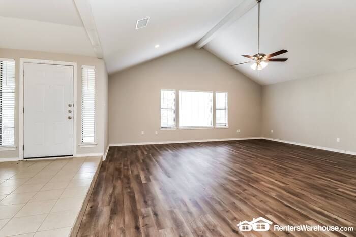 6440 Lavon Dr - Photo 3 of 20