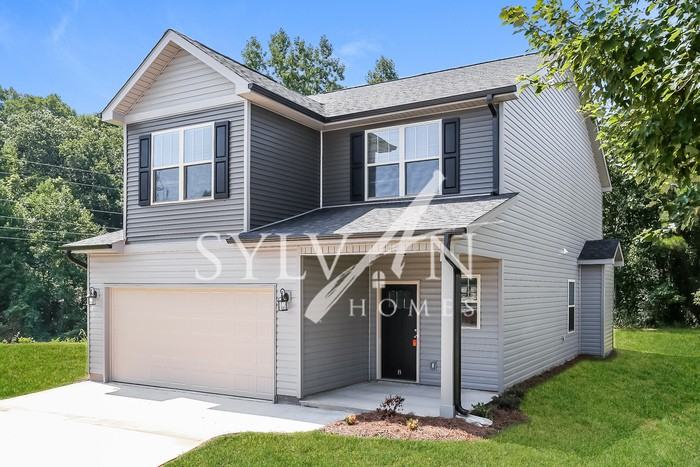 8 Cringle Ln - Photo 2 of 15