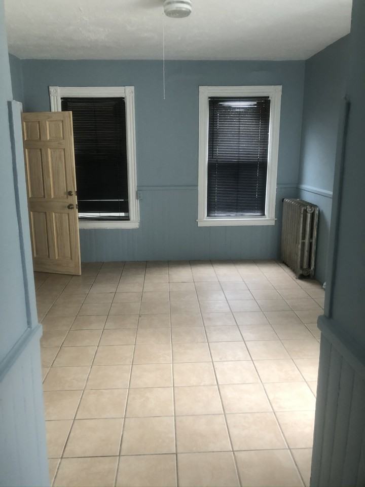 16 Benton St #2 - Photo 3 of 14