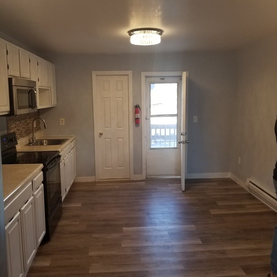 20 Rose Avenue #4 - Photo 4 of 13