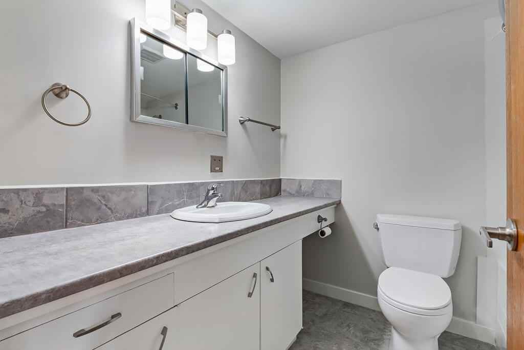 Haworth Manor Apartments 2630 6th Ave N, Regina, SK S4R 0P2 Zumper