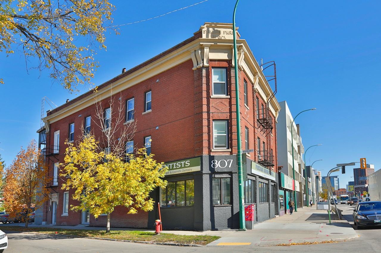 St. James Park Block - Photo 3 of 9