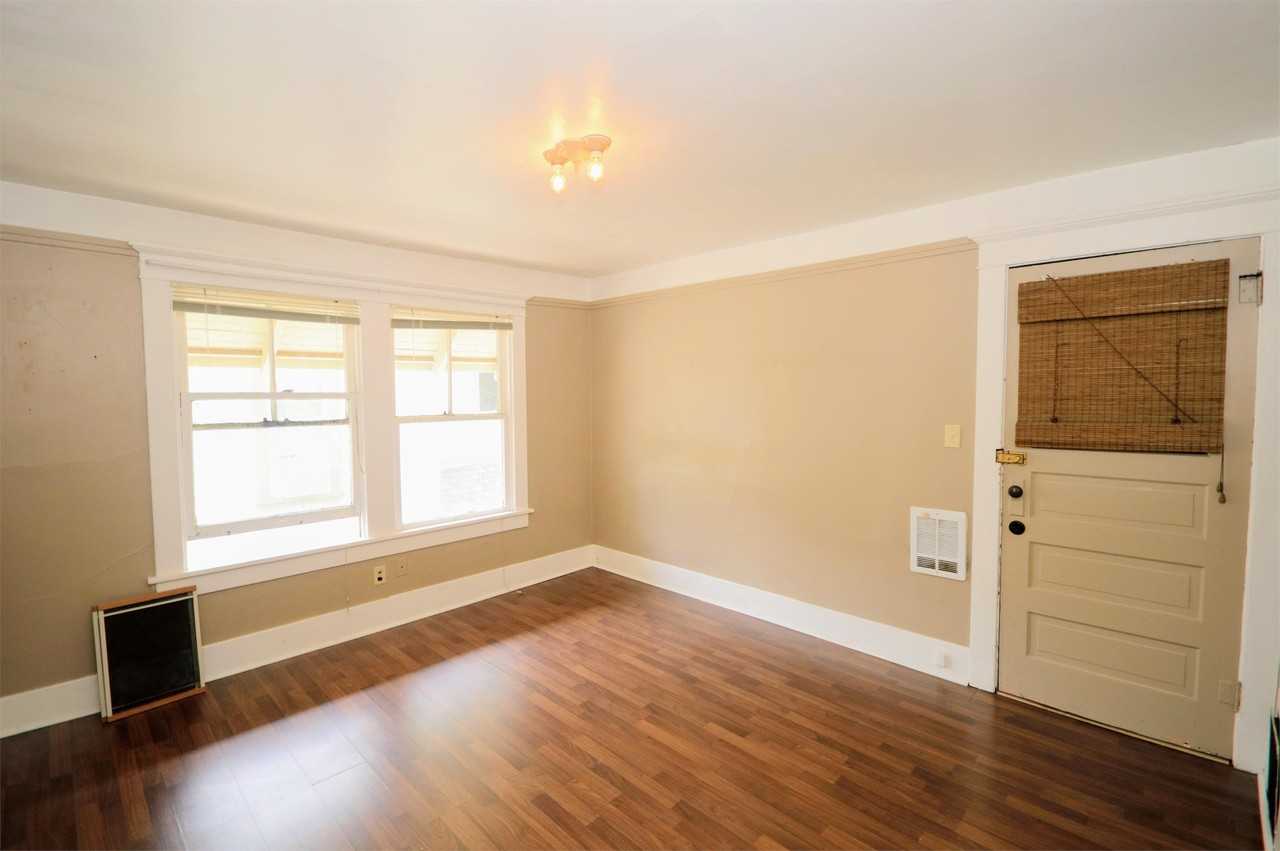 227 Nw 11th St #6 - Photo 3 of 22