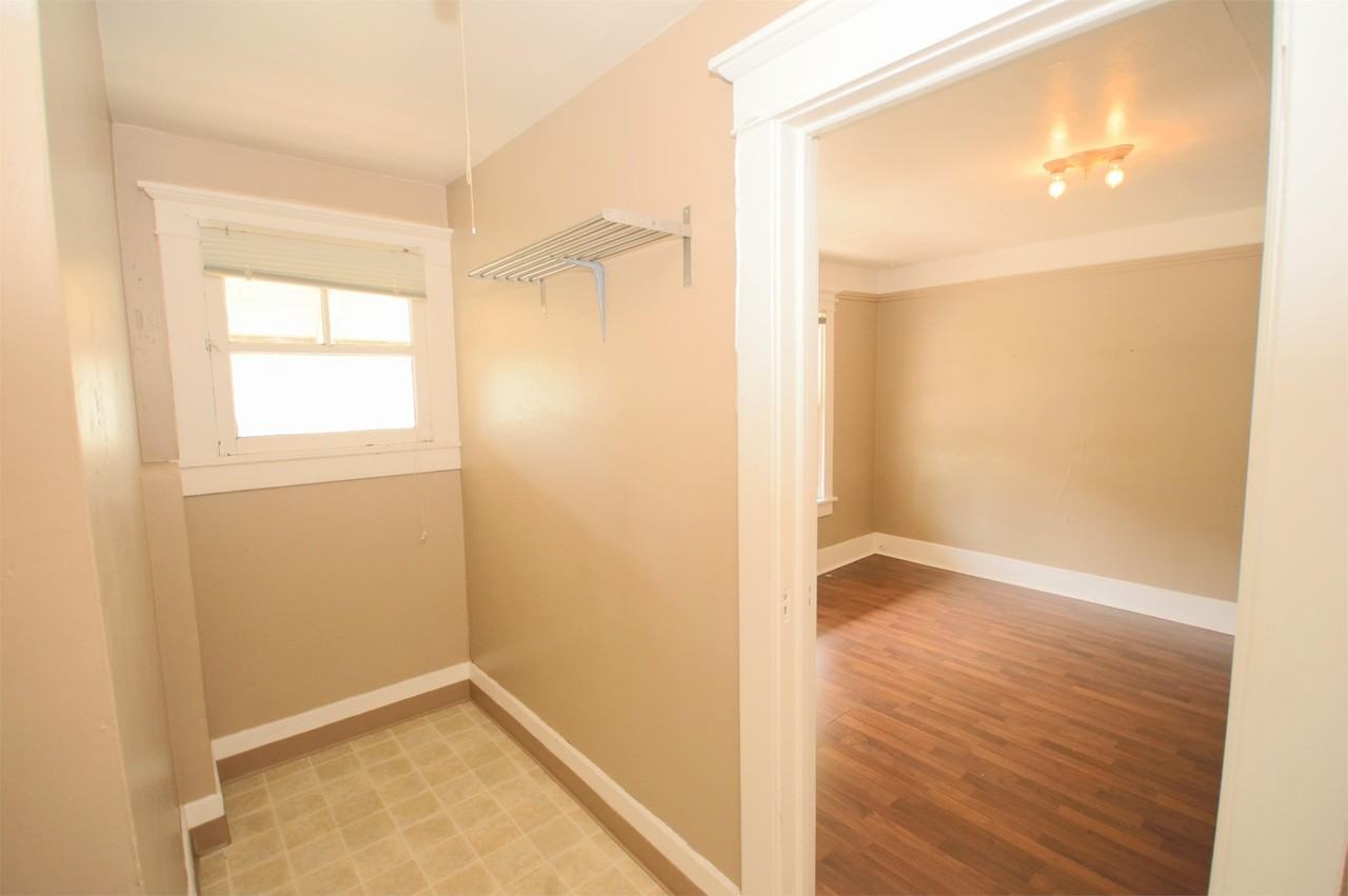 227 Nw 11th St #6 - Photo 4 of 22