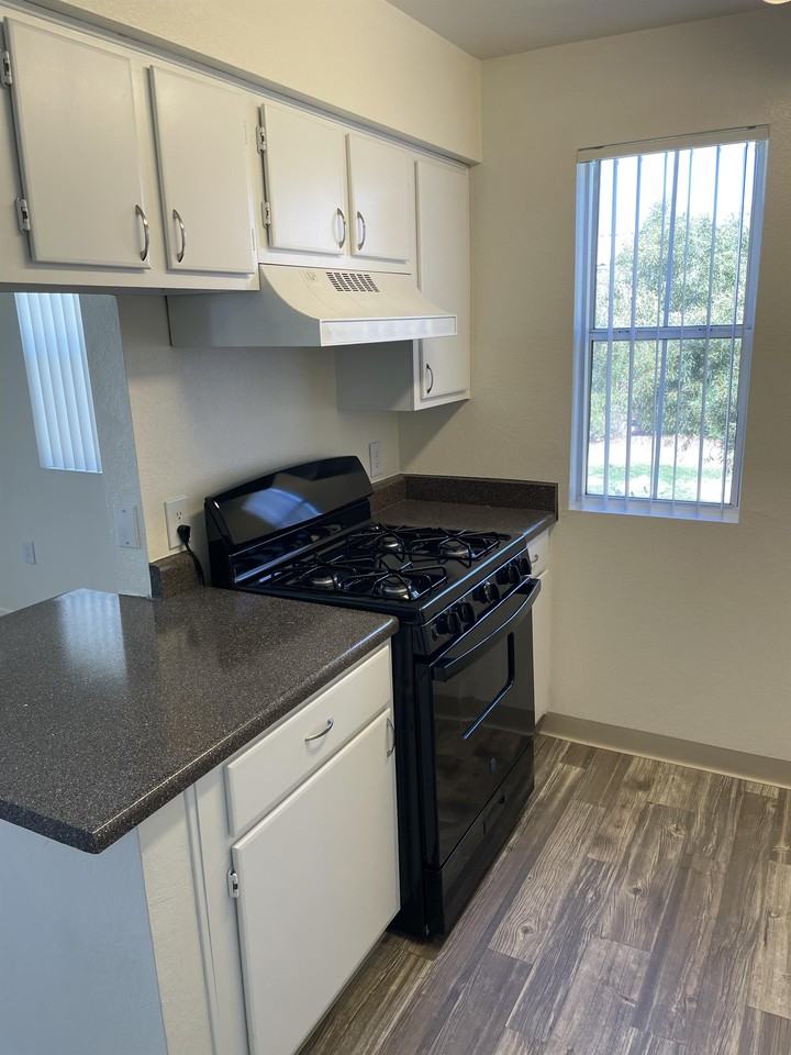 9777 N. Thornydale Road1208 #1208 - Photo 2 of 27