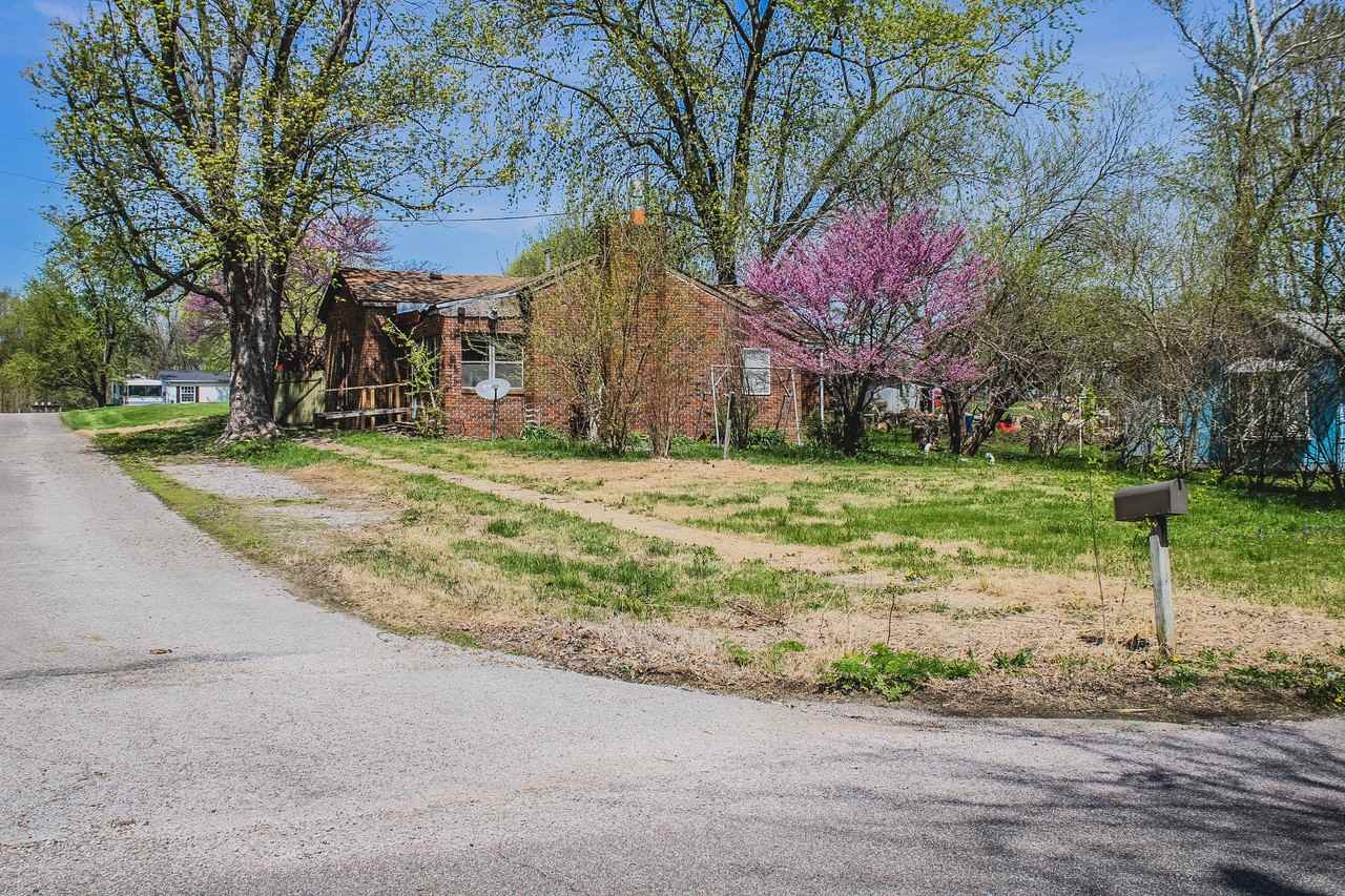 4220 Stewartsville Rd #1 - Photo 2 of 14