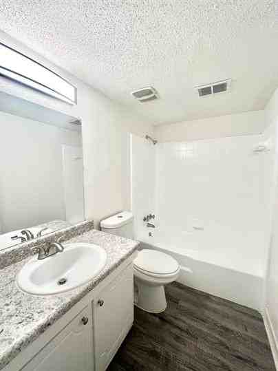 3277B Warringwood Dr #3277B - Photo 4 of 14