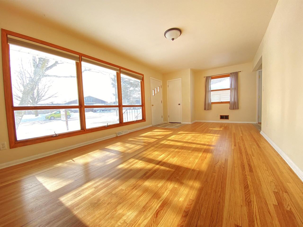 1877 22nd St Nw #1 - Photo 5 of 23