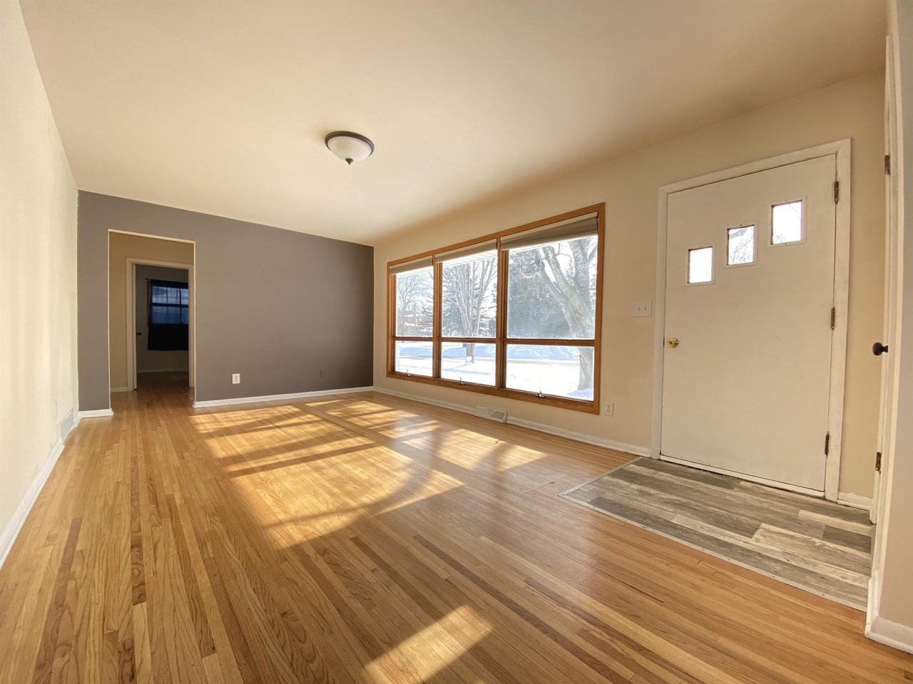 1877 22nd St Nw #1 - Photo 6 of 23