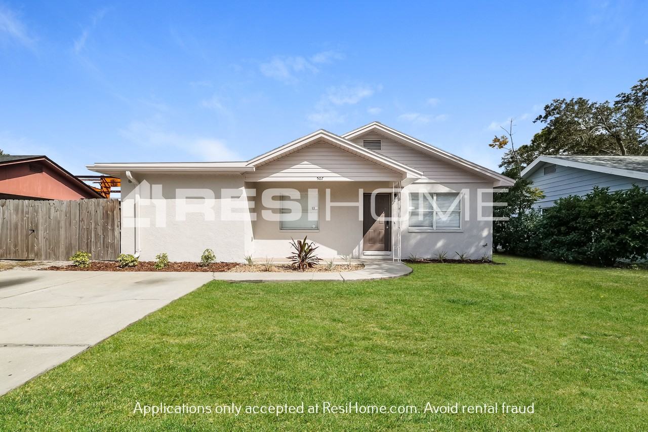507 Fern Rd - Photo 3 of 24