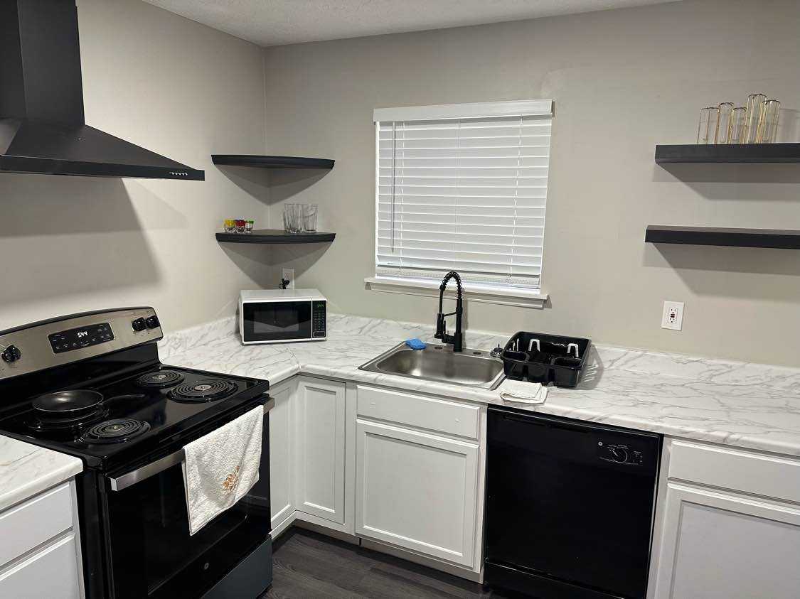 3490 Newberry Trl - Photo 5 of 26