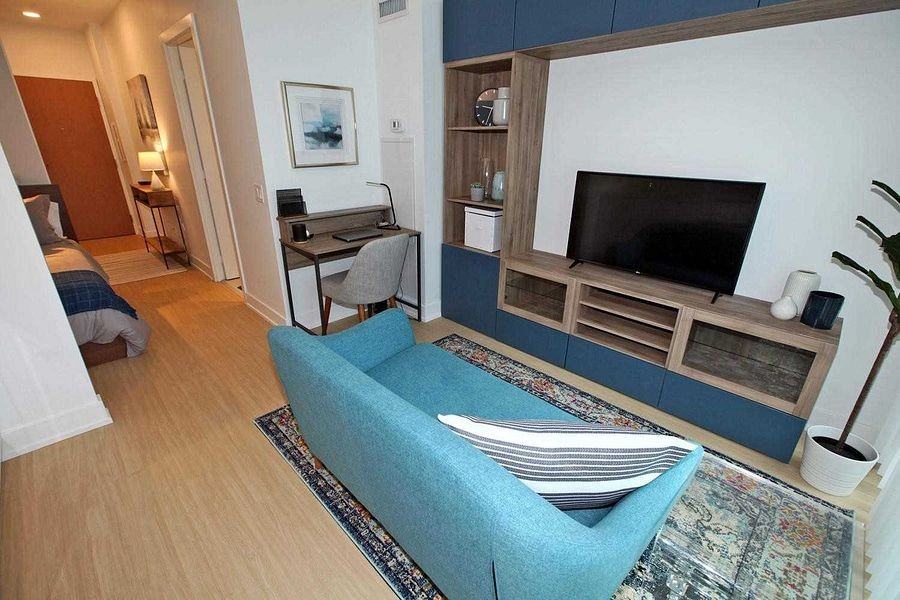 7 Grenville Street #1108