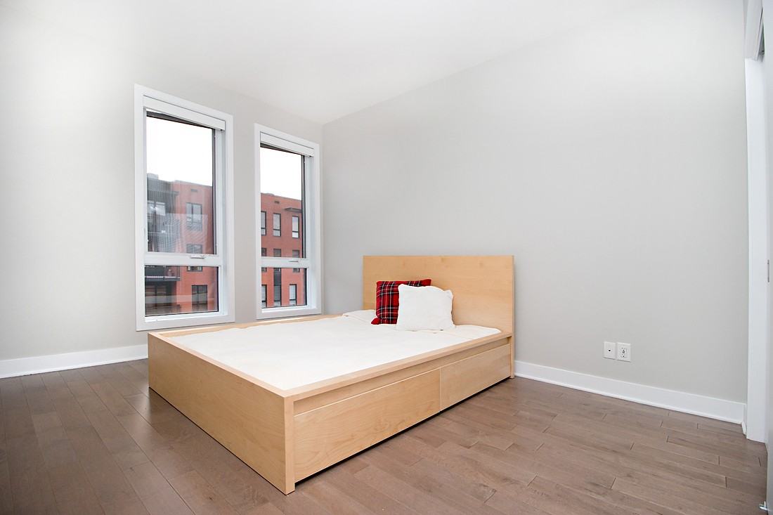 2350 Avenue Aird #309 - Photo 5 of 18