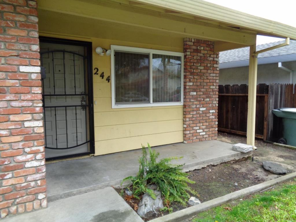244 W Alexander Ave - Photo 4 of 26