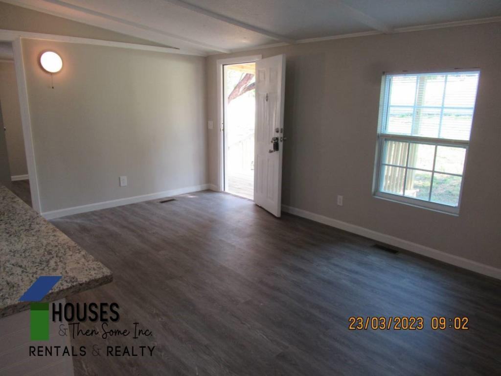 100 Marie Dr - Photo 2 of 22