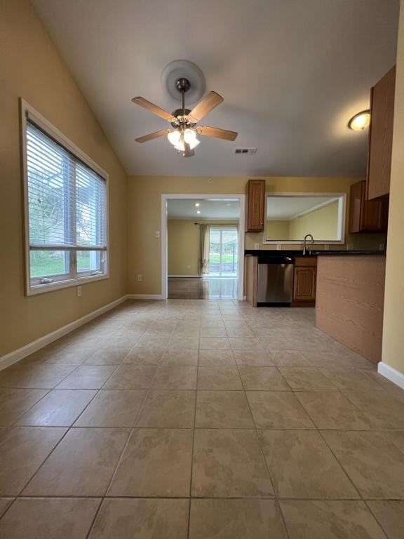 2503 Pittland Ln - Photo 5 of 35