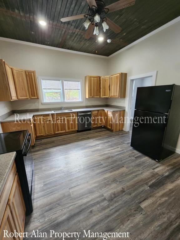 112 Se Goodwin Ave - Photo 3 of 10