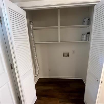 3307 Dortches Ct - Photo 2 of 12