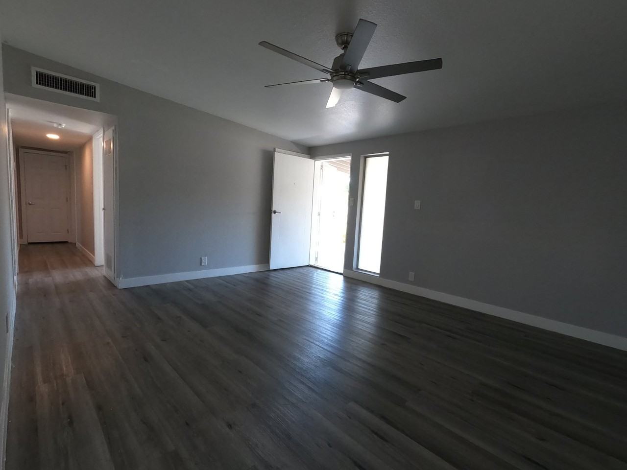 1986 Del Mar Ave - Photo 4 of 26