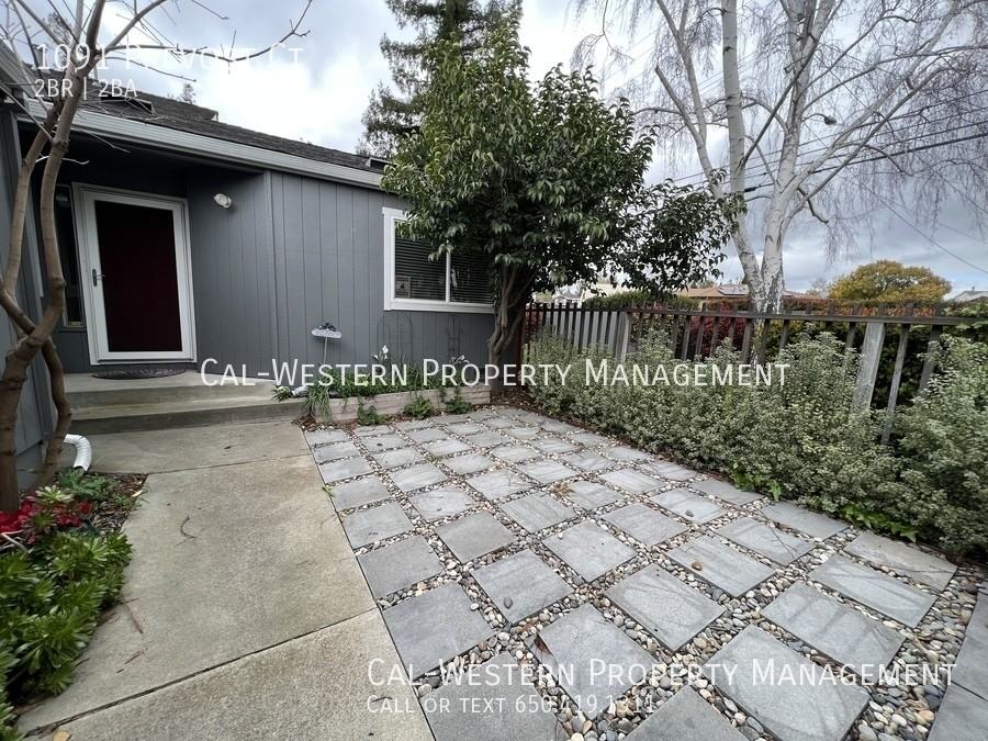 1091 Prevost Ct - Photo 3 of 24